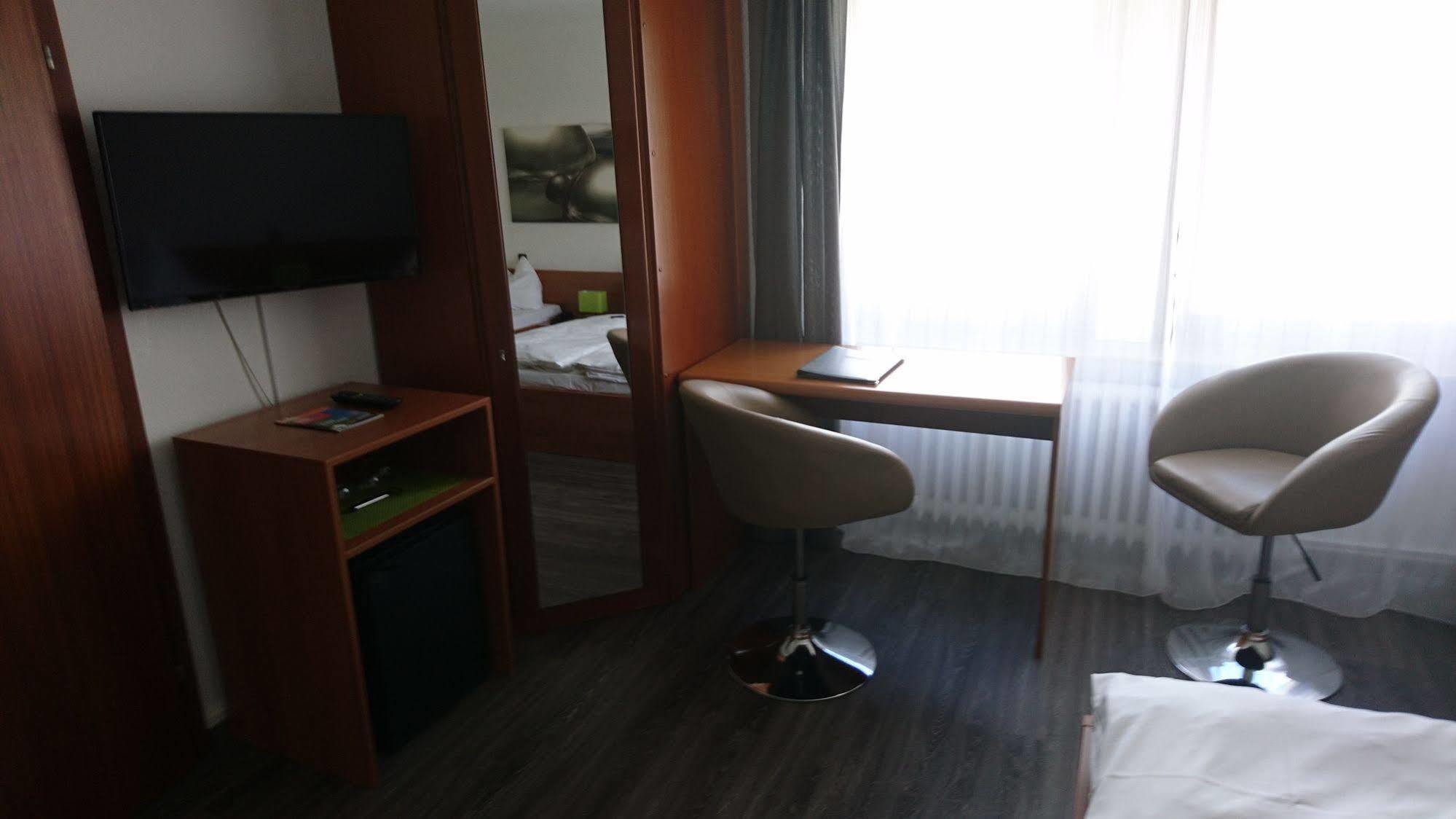 Hotel Deutschherrenhof เทรียร์ ภายนอก รูปภาพ